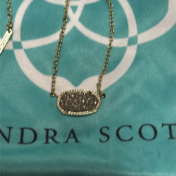 Kendra Scott Elisa Gold Pendant Necklace in Platinum Drusy - Picture 2 of 6